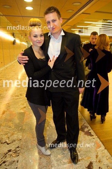 Eva Černe, pevka; Nejc AvbeljLa Cecchina ali Nikogaršnja hči, premiera opere