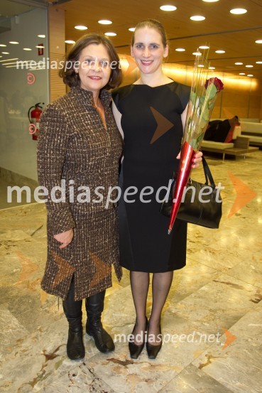 Staša Mihelčič, producentka; Katja Konvalinka, pevkaLa Cecchina ali Nikogaršnja hči, premiera opere