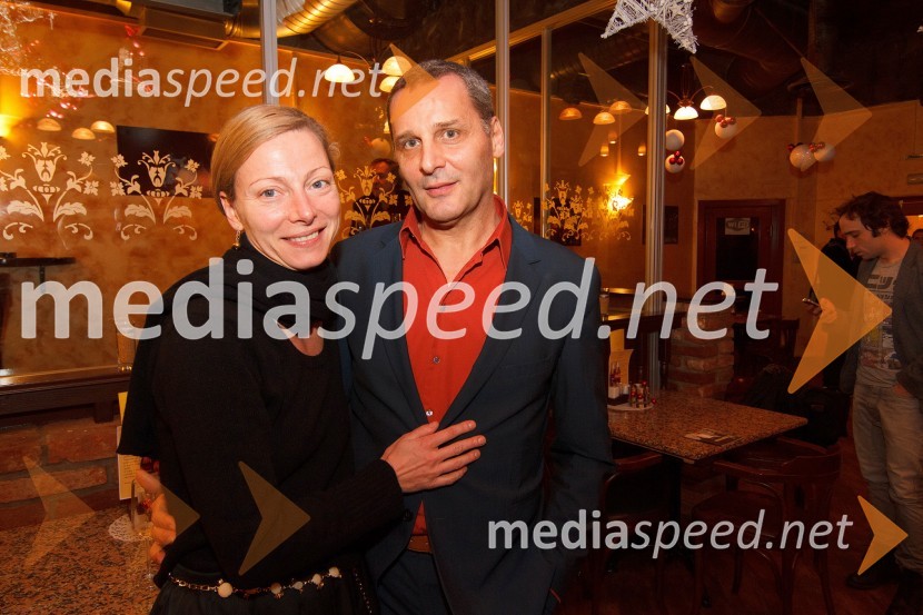 Nataša Matjašec Rošker, igralka; soprog Danilo Rošker, direktor SNG MariborNočni portir, premiera predstave SNG Maribor