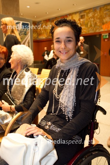 Nina Wabra Jakič, nominiranka za Slovenko leta 2013Slovenka leta 2013, sprejem kandidatk v Državnem zboru