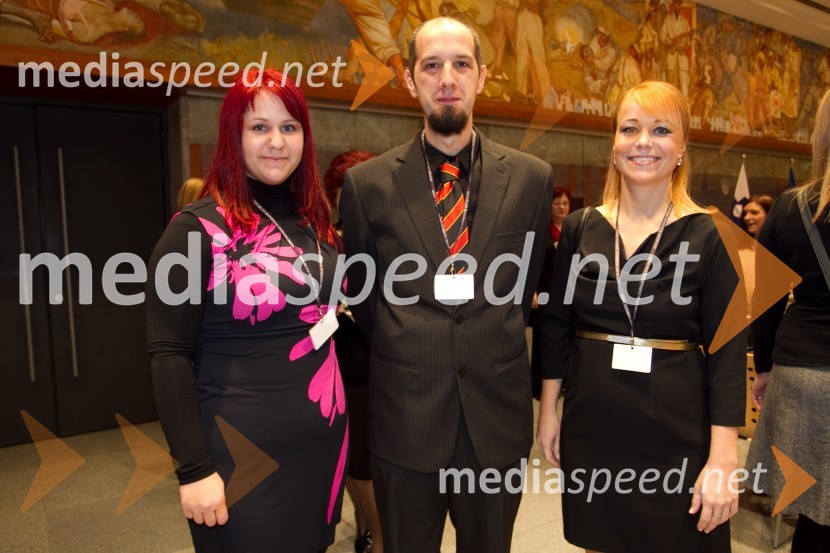 Andreja Vogrinec; Matic Slapšak; Tanja Škarjot, izvršna urednica uredništev Krater mediaSlovenka leta 2013, sprejem kandidatk v Državnem zboru