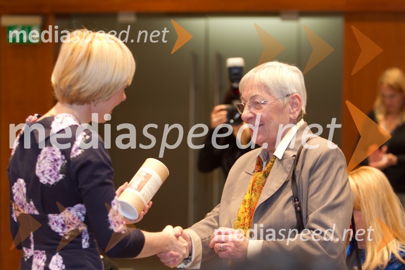 Polonca Komar,&nbsp;podpredsednica DZ; Jožica Mikić Horvat, nominiranka za Slovenko leta 2013Slovenka leta 2013, sprejem kandidatk v Državnem zboru