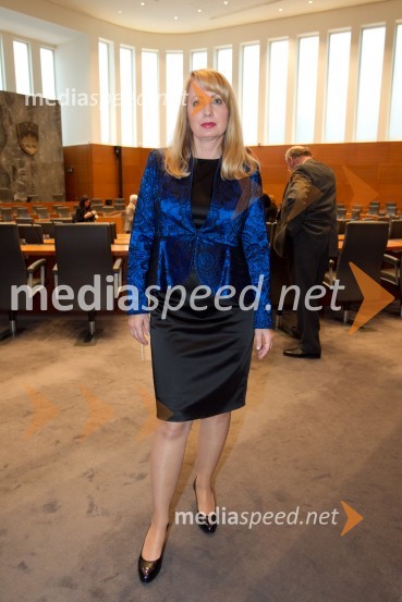 Alja Markovič Čas, nominiranka za Slovenko leta 2013Slovenka leta 2013, sprejem kandidatk v Državnem zboru