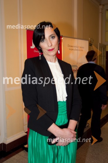 Melita Berzelak, urednica revije JanaSlovenka leta 2013 je Eugenija Carl