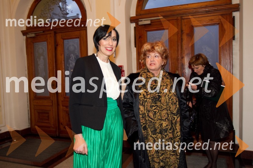 Melita Berzelak, urednica revije Jana; Bernarda Jeklin, nekdanja urednica revije JanaSlovenka leta 2013 je Eugenija Carl