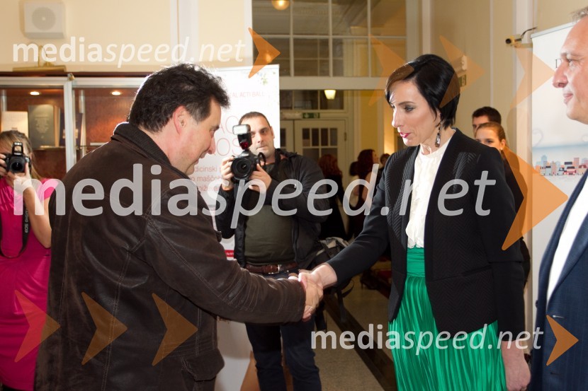 Mitja Bervar, predsednik Državnega sveta RS; Melita Berzelak, urednica revije JanaSlovenka leta 2013 je Eugenija Carl