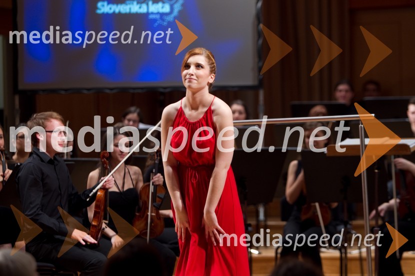 Nataša Lazič, pianistkaSlovenka leta 2013 je Eugenija Carl