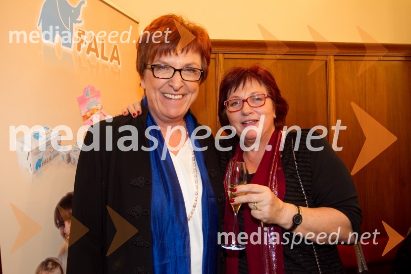 Marija Volčjak, nominiranka za Slovenko leta 2013;  Sonja Grizila, namestnica urednice revije JaneSlovenka leta 2013 je Eugenija Carl