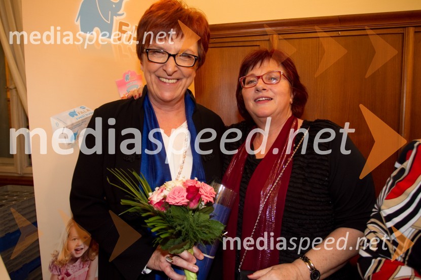 Marija Volčjak, nominiranka za Slovenko leta 2013;  Sonja Grizila, namestnica urednice revije JaneSlovenka leta 2013 je Eugenija Carl