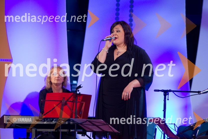 Martina Feri, pevkaOsebnosti Primorske 2013 sta Vladimir Krpan in Bogdan Knavs