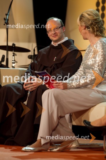 Bogdan Knavs, duhovnik; Nataša Benčič, voditeljicaOsebnosti Primorske 2013 sta Vladimir Krpan in Bogdan Knavs