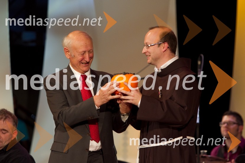 Vladimir Krpan, predsednik območnega združenja zveze borcev Nova Gorica; Bogdan Knavs, duhovnikOsebnosti Primorske 2013 sta Vladimir Krpan in Bogdan Knavs