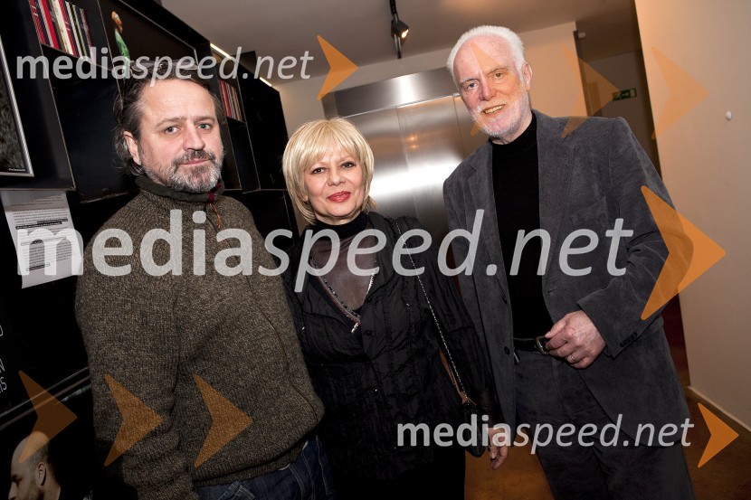 Iztok Vadnjal, vodja tehničnih služb v SNG Drama Ljubljana; Radmila Gorjanc; Marko Gorjanc, nekdanji ravnatelj/pomočnik ravnatelja SNG Drama LjubljanaGeneralka za generacijo, premiera predstave, Drama Ljubljana