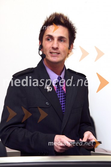 Gorazd Dominko, TV voditeljModna revija v Europarku