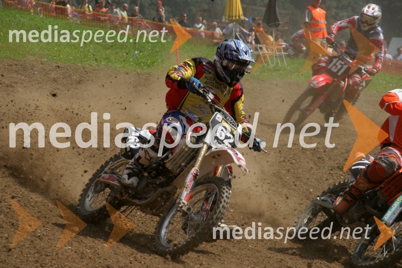 Dennis Dierckx, Belgija (spredaj) in Daniel Thom, ŠvedskaMOTOKROS, dirka za evropsko prvenstvo do 125ccm