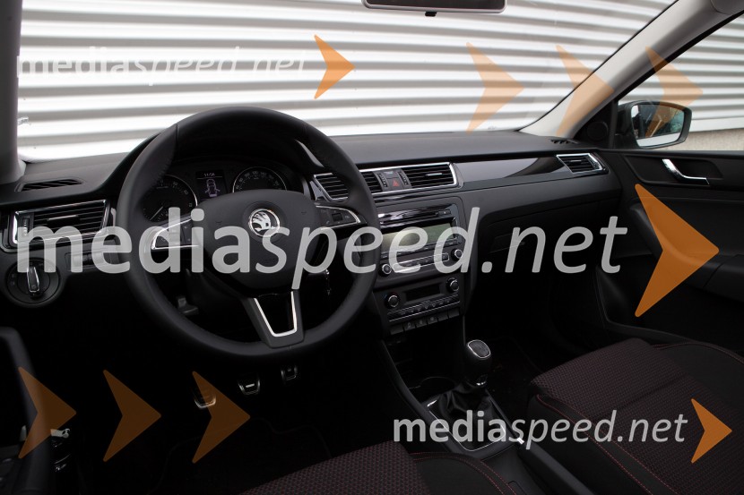 Škoda Rapid Spaceback 1.2 TSI (77 kW) Elegance, notranjostŠkoda Rapid Spaceback 1.2 TSI (77 kW) Elegance, mediaspeed test