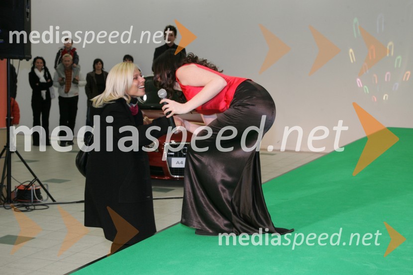 Alenka Gotar, pevka - zmagovalka izbora EMA 2007Alenka Gotar, pevka v Europarku