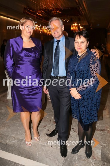  Nastja Škopac, članica Lions klub Ljubljana;  Janez Žontar;  Vida  Petrovčič, članica Lions klub LjubljanaVeliki dobrodelni Lions ples 2014