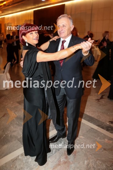  Maruša Glavan, podjetnica;  Tone  Glavan, podjetnikVeliki dobrodelni Lions ples 2014