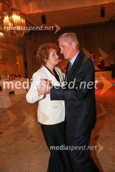  Alenka   Marter, guvernerka Lions Distrikta 129;  Peter MarterVeliki dobrodelni Lions ples 2014