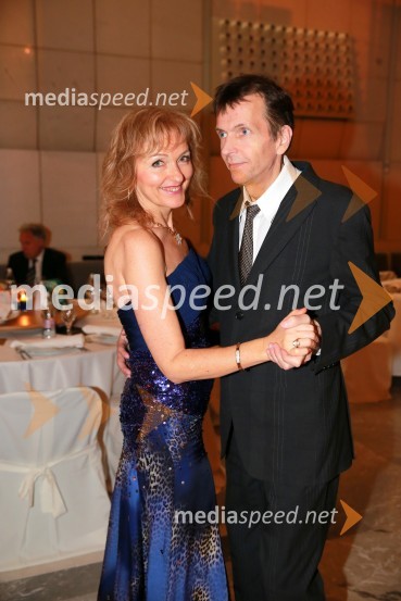  Lilijana Kastelic, oblikovalka;  Andrej Kocjan, arhitektVeliki dobrodelni Lions ples 2014