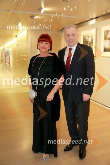  Maruša Glavan, podjetnica;  Tone  Glavan, podjetnikVeliki dobrodelni Lions ples 2014