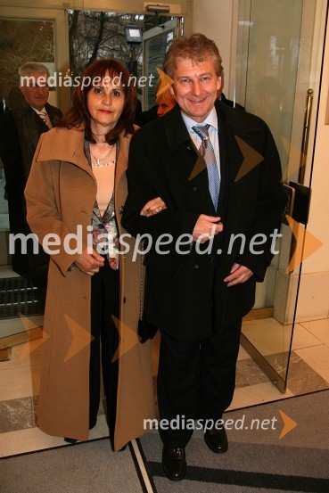 Davorin Kračun, nekdanji slovenski veleposlanik v ZDA z ženo AndrejoPremiera opere Faust v SNG Maribor