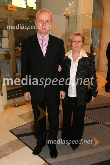 Danilo Burnač, podžupan Maribora z ženoPremiera opere Faust v SNG Maribor