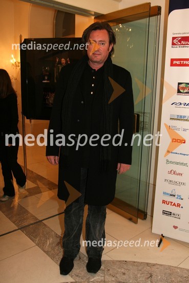 Vladimir Rukavina Gogo, direktor Narodnega doma Maribor 
 
Premiera opere Faust v SNG Maribor