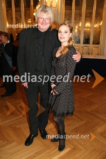 Lovrenc Blaž Arnič, predstavnik Ministrstva za kulturo in Sabina Cvilak, operna pevkaPremiera opere Faust v SNG Maribor