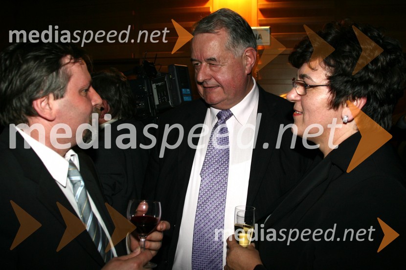 Franc Škufca, župan občine Žužemberk, Alojz Muhič, župan MO Novo mesto s soprogoIzbor naj voditelja TV Novo mesto