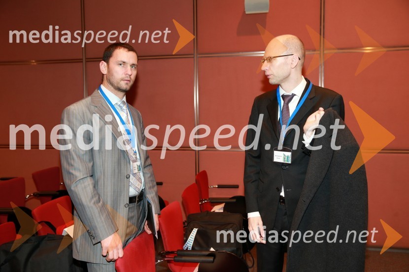 dr. Primož Dolenc, Fakulteta za managment, Koper;  Benjamin Jošar, član uprave, Zavarovalnica TriglavCFA Institute Research Challenge Slovenija