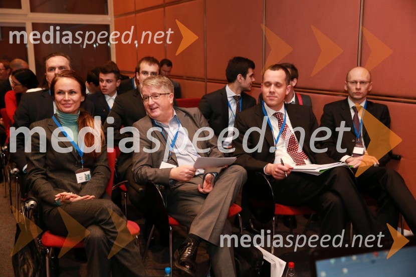 dr. Mejra Festić, viceguvernerka, Banka Slovenije;  Branko  Greganovič,  HAAB International;  Olivier P. Müller,  CFA, CAIA, FRM, Credit Suisse;  Benjamin Jošar, član uprave, Zavarovalnica TriglavCFA Institute Research Challenge Slovenija