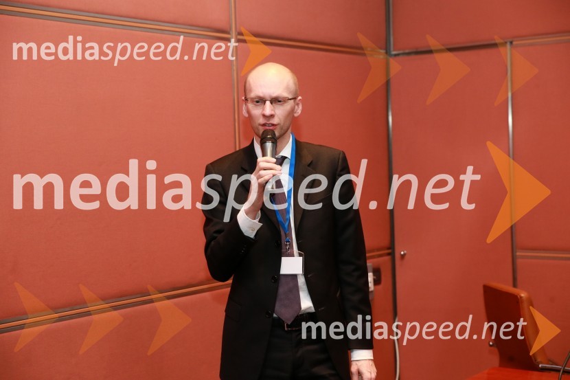  Benjamin Jošar, MBA in član uprave, Zavarovalnica TriglavCFA Institute Research Challenge Slovenija