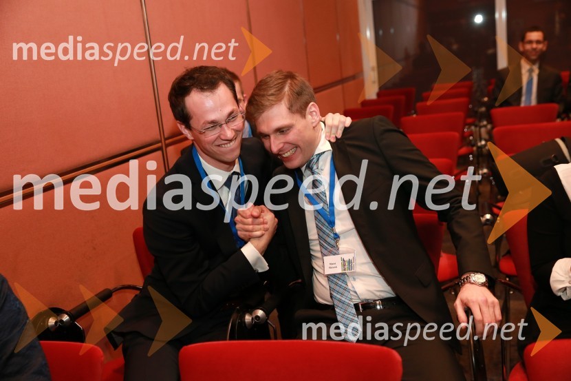  ... ;  Nace Novak, član zmagovalne ekipe, Ekonomska fakulteta LjubljanaCFA Institute Research Challenge Slovenija