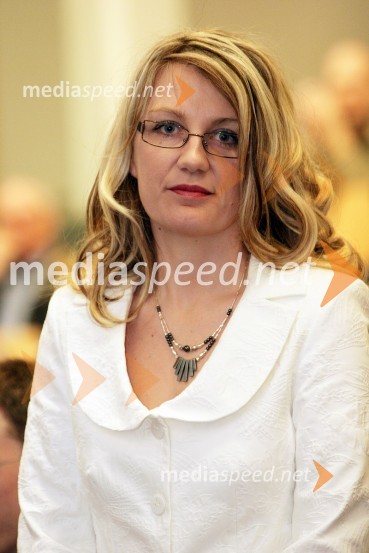 Dr. Petra PovalejPromocija doktorjev znanosti Univerze v Mariboru, Marec 2007