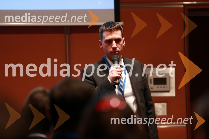   Uroš Ivanc, CFA, izvršni direktor za finance na Zavarovalnici Triglav d.d. in predsednik ZSFSCFA Institute Research Challenge Slovenija