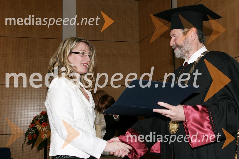 Dr. Petra Povalej in dr. Ivan Rozman, rektor Univerze v MariboruPromocija doktorjev znanosti Univerze v Mariboru, Marec 2007