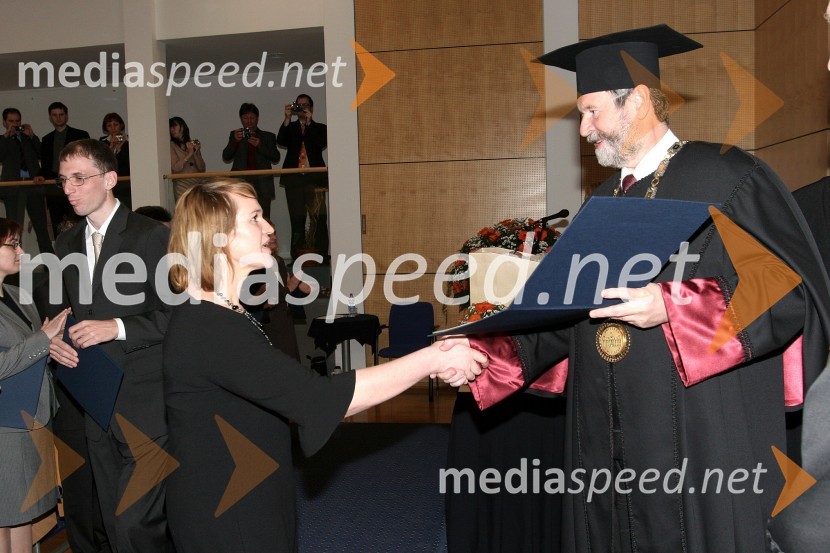 Dr. Suzana Jus in dr. Ivan Rozman, rektor Univerze v MariboruPromocija doktorjev znanosti Univerze v Mariboru, Marec 2007