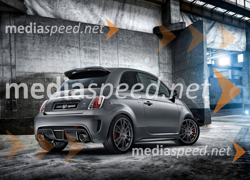 Abarth 695 Biposto84. avtomobilski salon v Ženevi