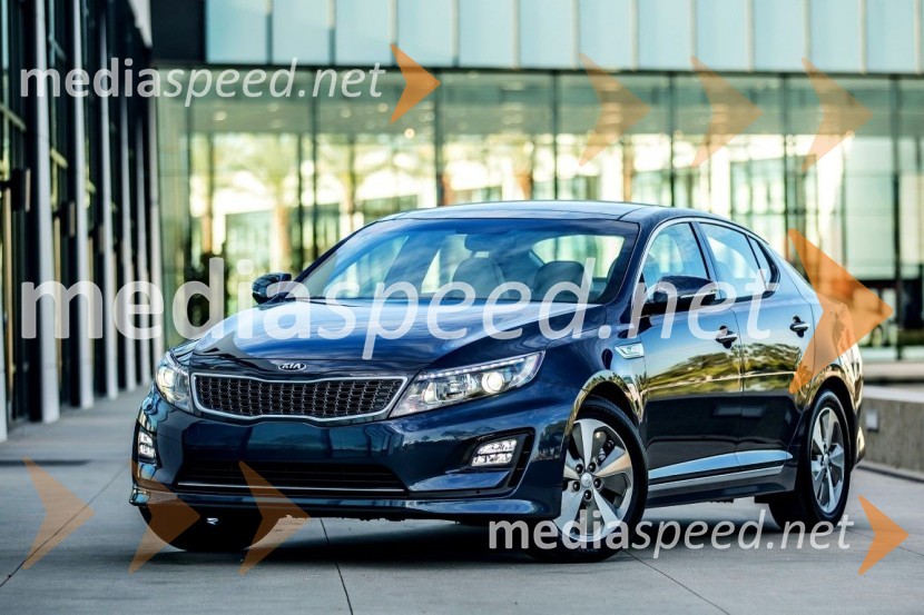 Kia Optima Hybrid84. avtomobilski salon v Ženevi