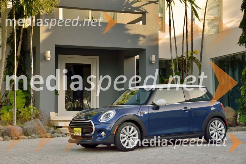 Mini One84. avtomobilski salon v Ženevi