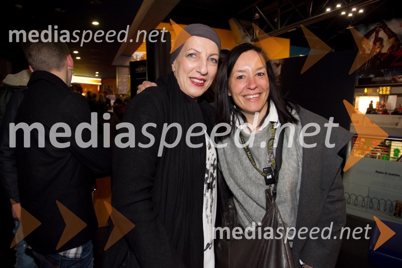  Viktorija  Potočnik, direktorica Pionirskega doma;  Mateja J. Potočnik, fotografinjaPremiera filma Montevideo, se vidimo