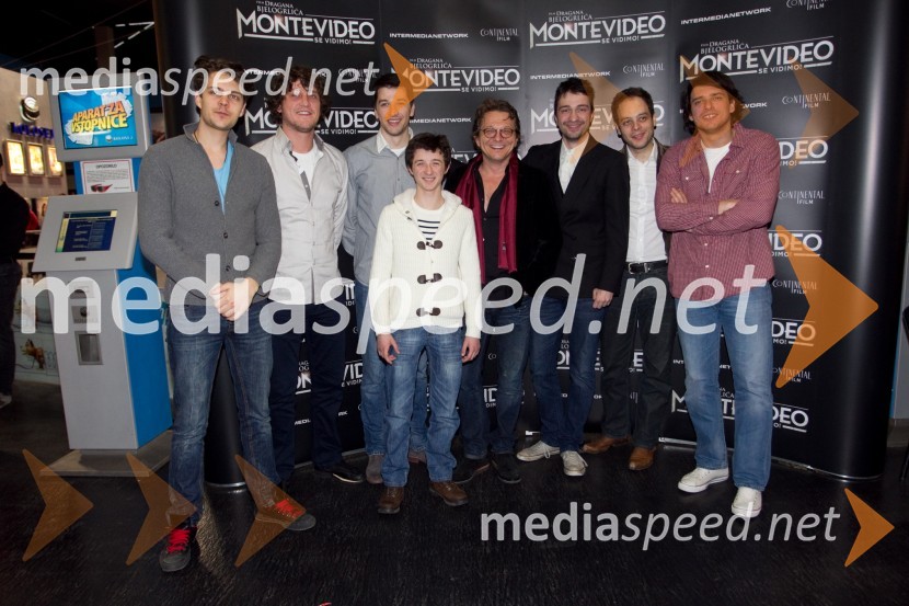 Igralska zasedba z režiserjemPremiera filma Montevideo, se vidimo