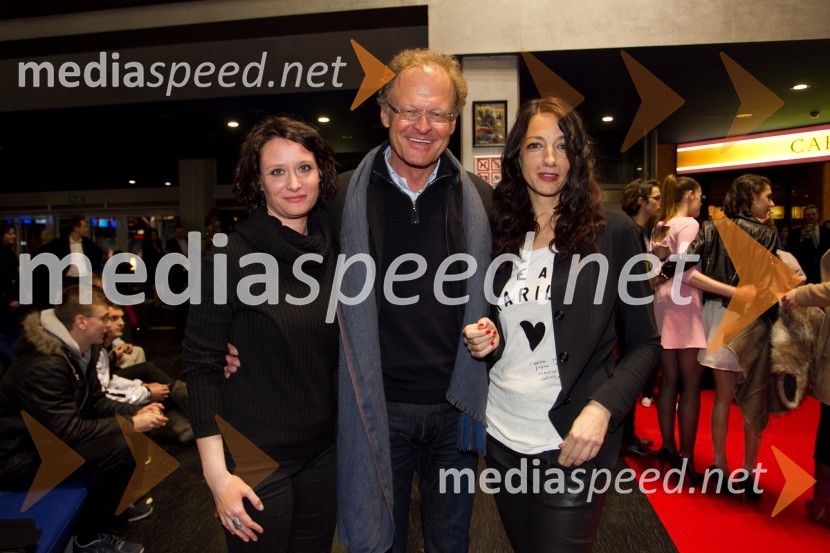  Tina Lešničar, novinarka;  Janez  Škrabec, direktor Riko d.o.o.;  Vesna Milek, novinarkaPremiera filma Montevideo, se vidimo