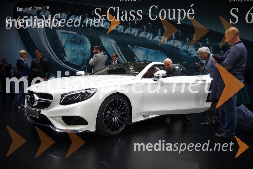 Mercedes-Benz razred S CoupeUtrinki iz 84. avtomobilskega salona v Ženevi