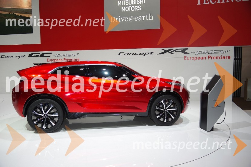 Mitsubishi XR-PHEV ConceptUtrinki iz 84. avtomobilskega salona v Ženevi