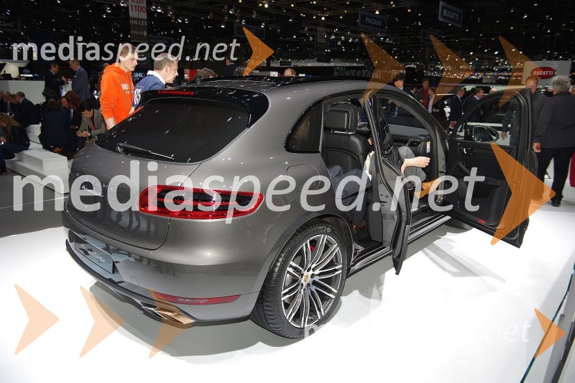 Porsche MacanUtrinki iz 84. avtomobilskega salona v Ženevi