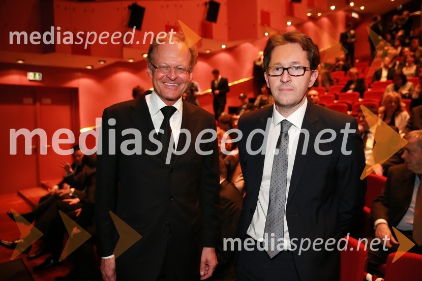  Janez  Škrabec, direktor Riko d.o.o.;  Gregor  Virant, minister za notranje zadeve46. podelitev nagrad Gospodarske zbornice Slovenije