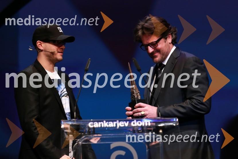  Mitja Okorn, režiser;  Hubert Kosler, direktor Yaskawa Ristro d.o.o.46. podelitev nagrad Gospodarske zbornice Slovenije